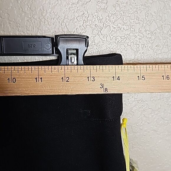 NWT Cece 6 Essentials Black Ponte knit pants - Picture 7 of 11